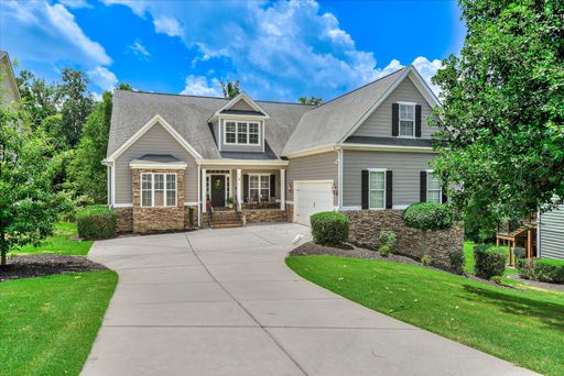 Spacious 7 Bedroom Home in Riverwood – photo 1