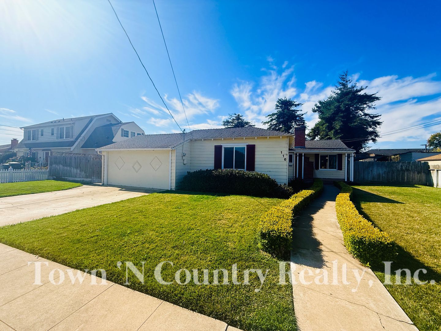 Salinas House: 116 Hawthorne St.