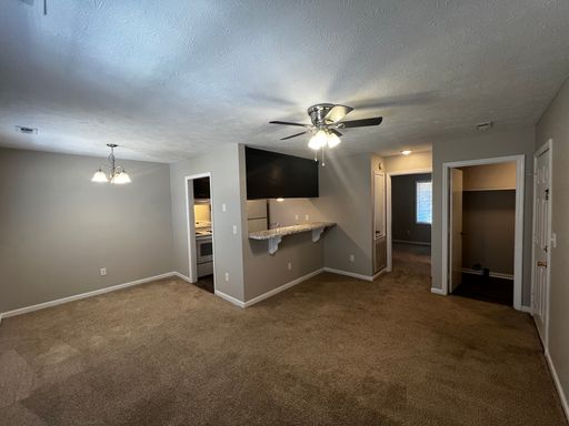 1425-C Ireland Dr. (No Pets) -Two Weeks Free Off First Full Month's Rent – photo 1
