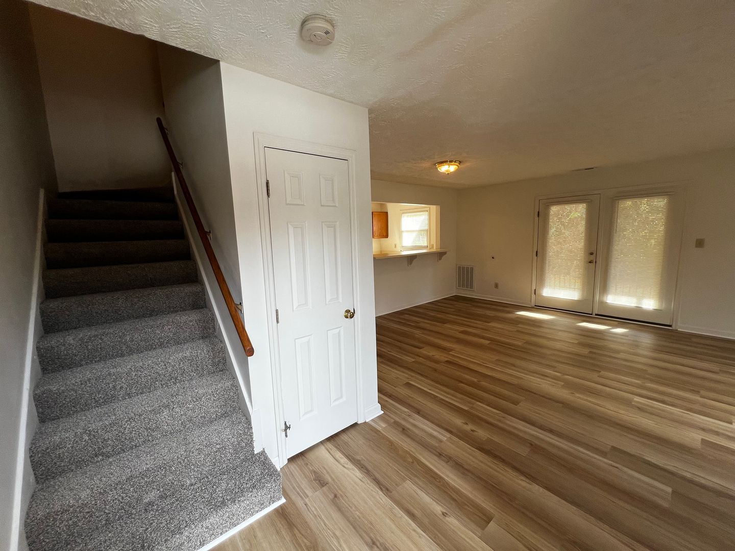 Fayetteville House: 1016-2 Ancestry Dr.