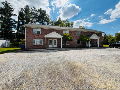 * RE-RENTAL AVAILABLE 8/17/26 * 2 Bedroom, 1 Bath Townhouse – photo 1
