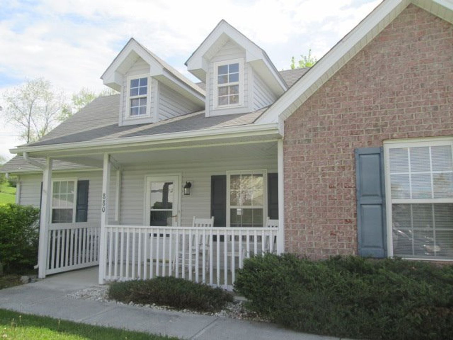 Christiansburg House: 880 New Village Drive