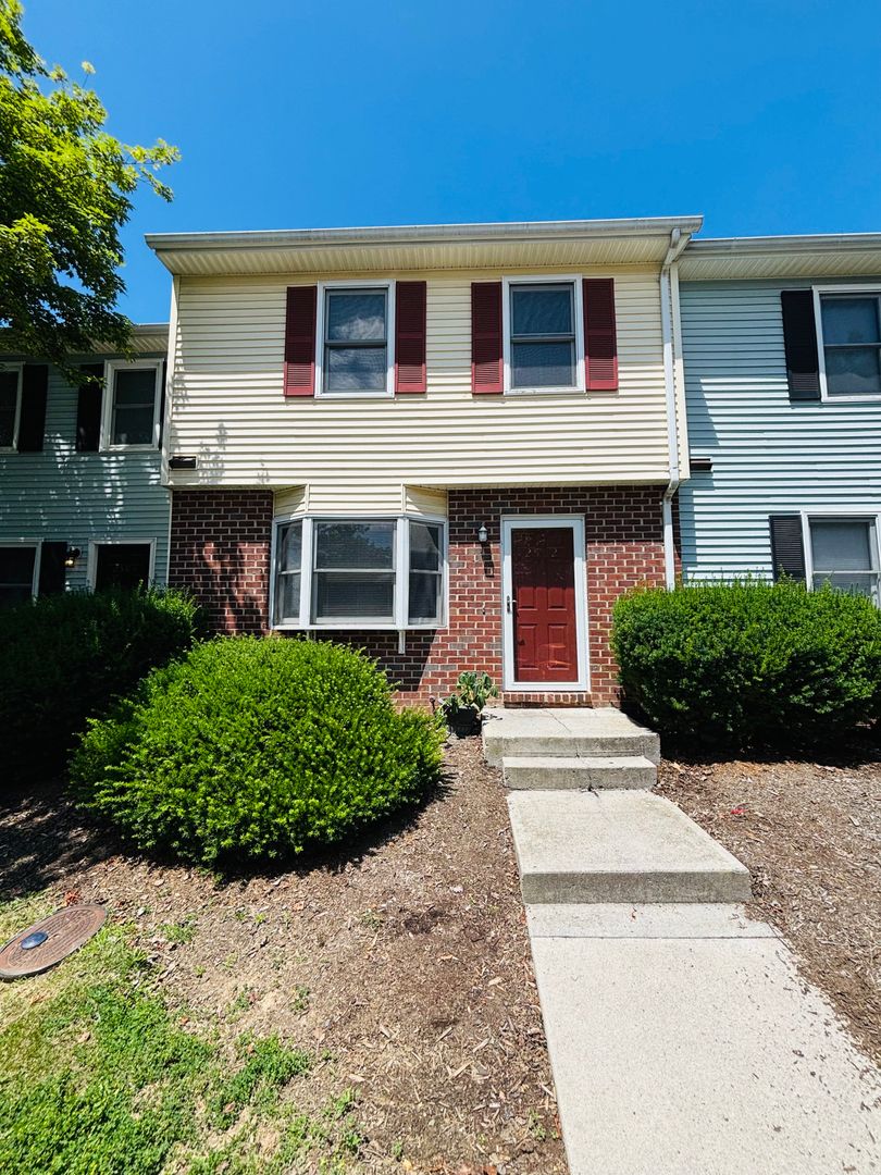 Blacksburg House: 2502 Ridge Rd.