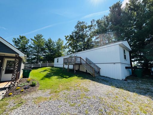 3 Bedroom, 2 Bath House (Mobile) – photo 1