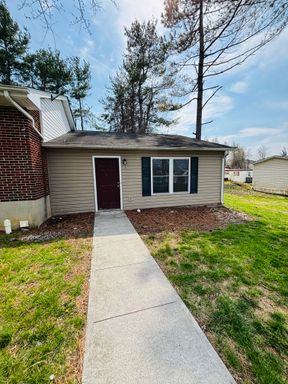 2 Bed 1 Bath Rental at 205 Freestone Drive, Christiansburg, VA – photo 1