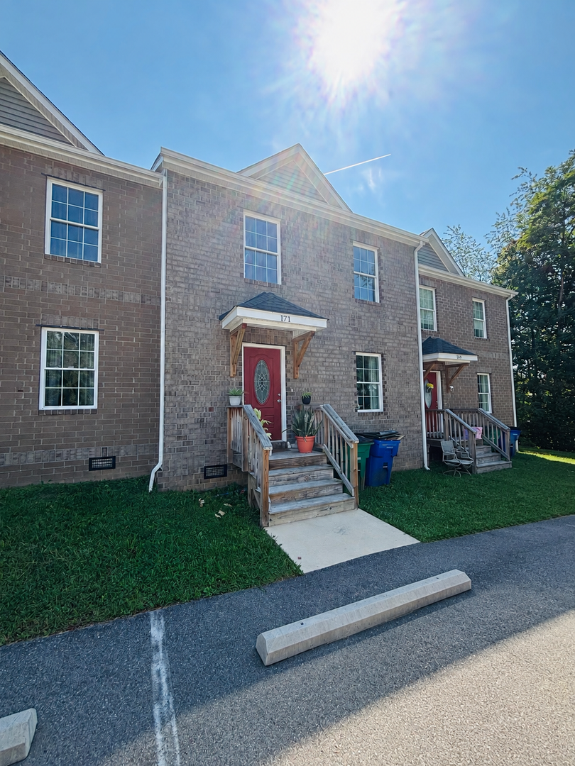 Christiansburg Townhome: 171 Craig St.