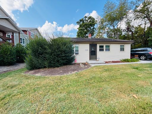 3 Bedroom, 1 Bath House – photo 1