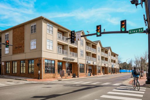 * RE-RENTAL AVAILABLE 10/12/26 * 1 Bedroom, 1 Bath Condo – photo 1