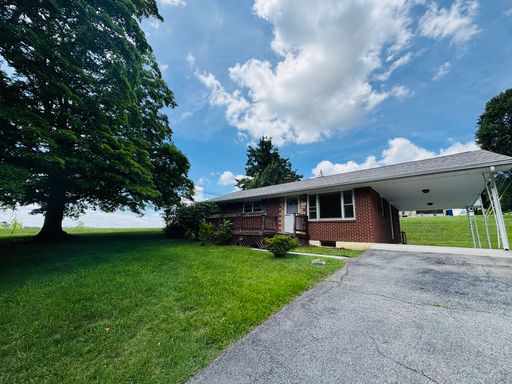 3 Bedroom, 1 Bath House – photo 1