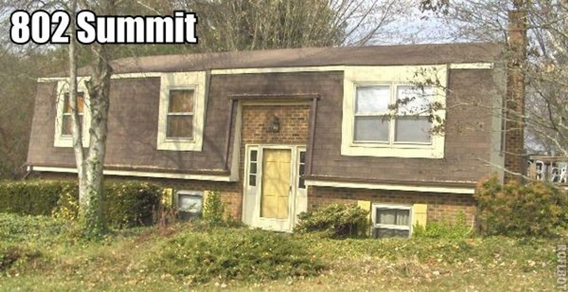 Blacksburg House: 802 Summit Drive