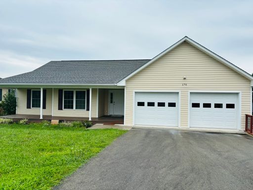 3 Bedroom 2 Bath House – photo 1