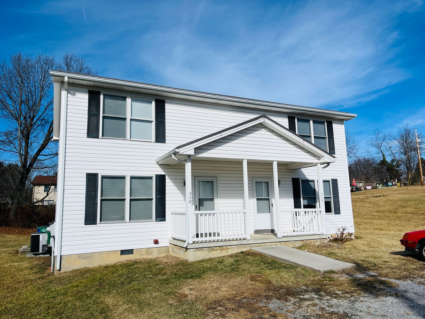 Christiansburg House: 350 Wakeman Court