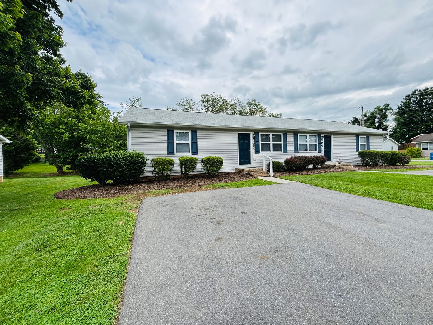 Christiansburg Townhome: 400-490 Harmon Circle