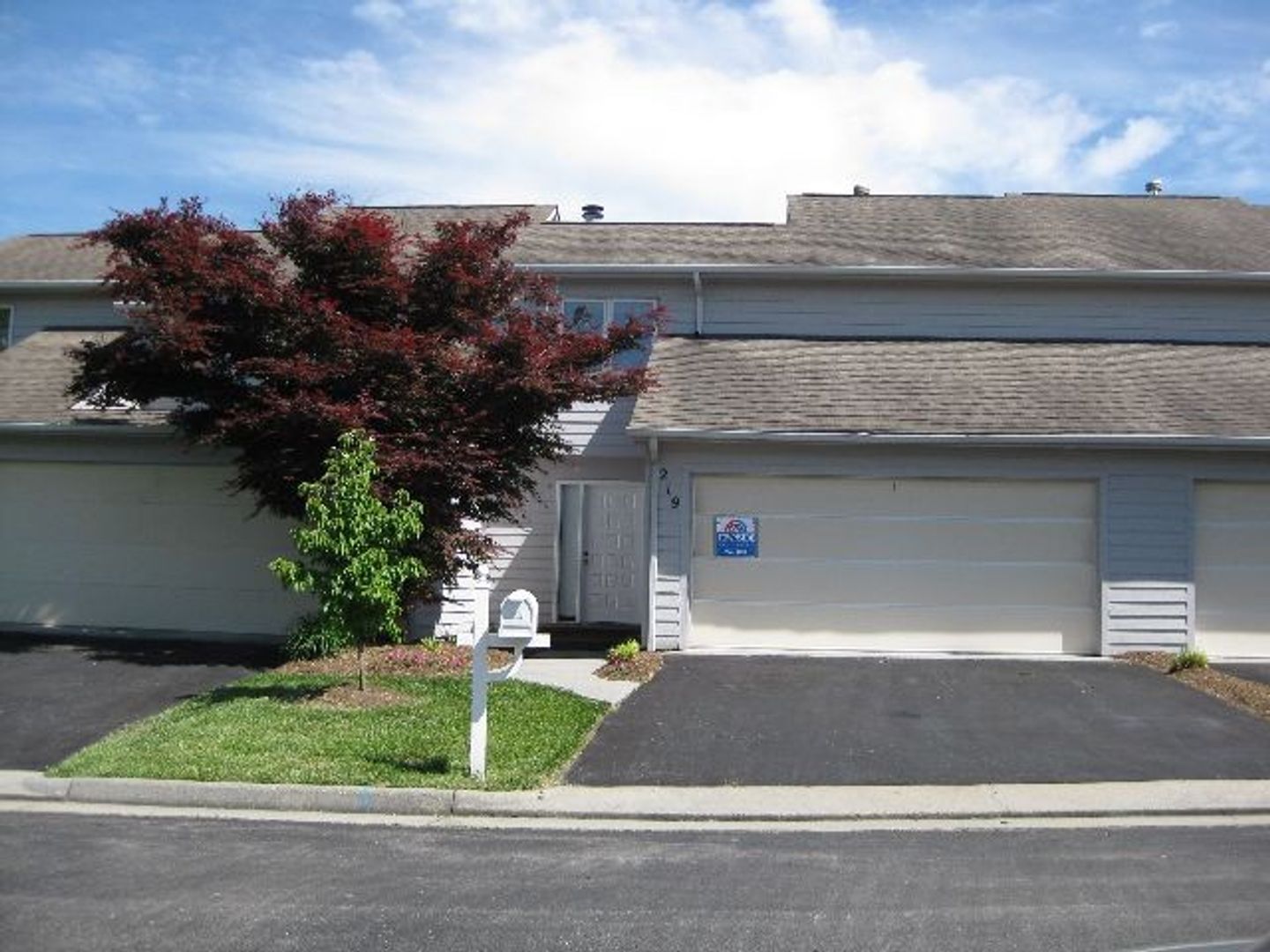 219 Woods Edge Ct., Blacksburg, VA 24060