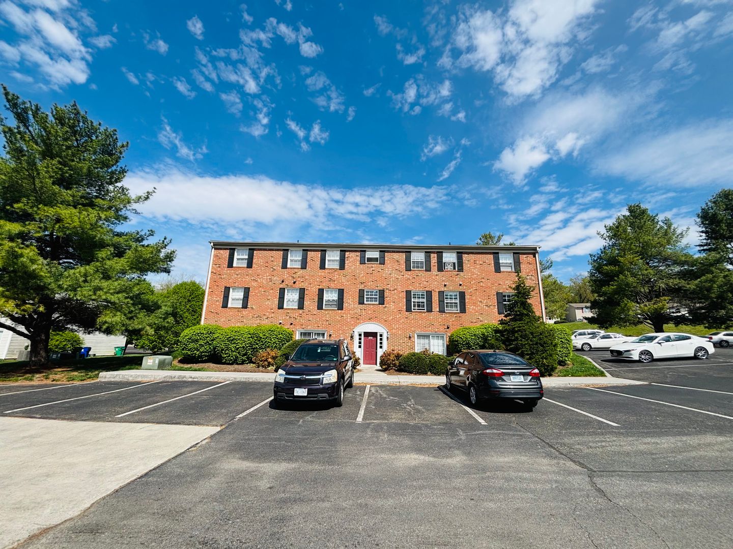 Blacksburg Condo: 370 New Kent Rd., #133