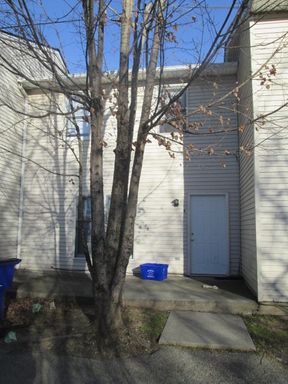 4 Bedroom 3 Bath Townhouse – photo 1