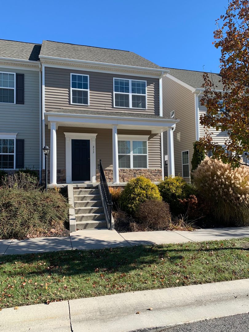 Christiansburg House: 215 Phoenix Blvd.