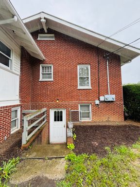 3 Bedroom 2 Bath Duplex – photo 1