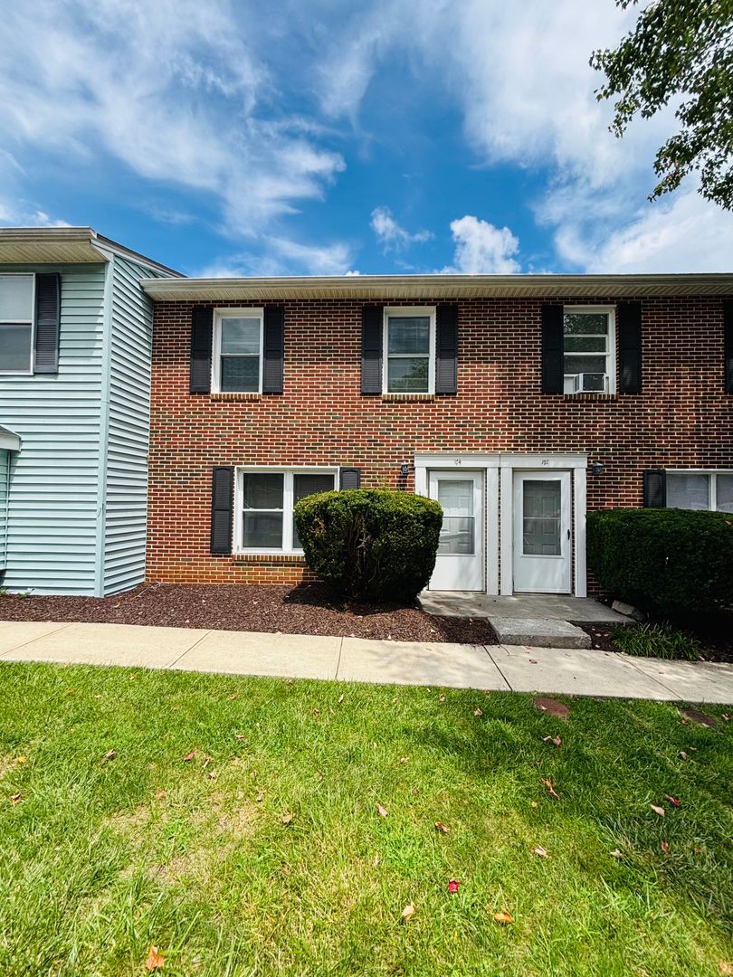 Blacksburg House: 174 Clover Valley Cir.