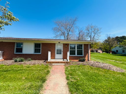 2 Bedroom 1 bath Duplex – photo 1