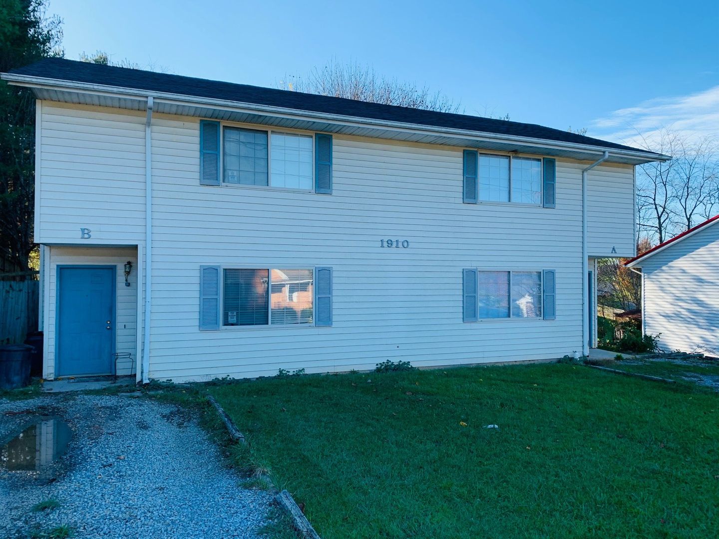 1910B Fletcher St., Radford, VA 24141