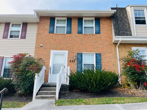 2 Bedroom, 1.5 Bath Townhouse