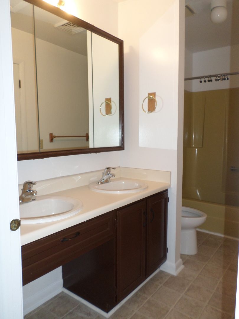 913 Toms Creek Rd., Blacksburg, VA 24060