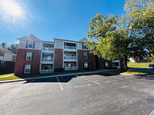 2 Bedroom, 2 Bath Condo – photo 1