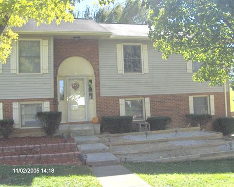 3 Bedroom 2 Bath House 2 Car Garage – photo 1
