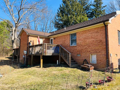 2 Bedroom, 1 Bath Duplex – photo 1