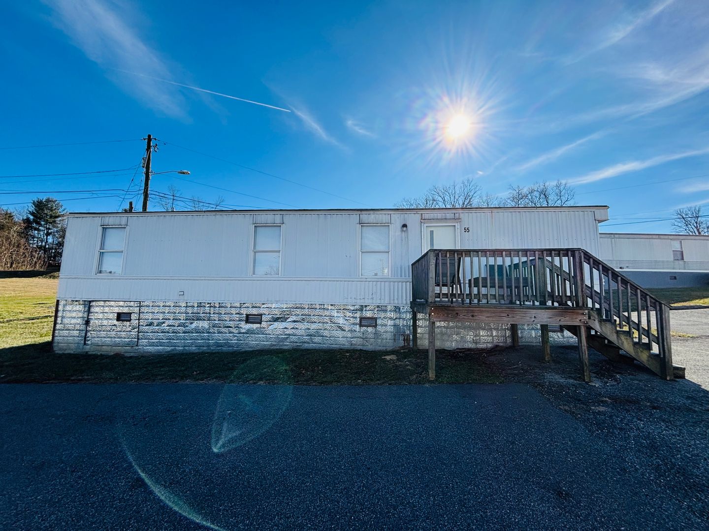 Christiansburg Apartment: Ruth Lane / Phillip Lane