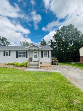 3 Bedroom 2 Bathroom Townhouse – photo 1