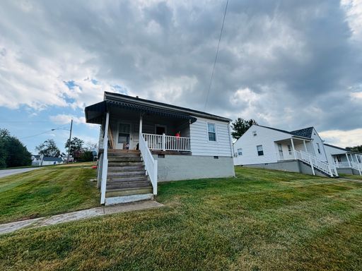 2 Bedroom, 1 Bath House – photo 1