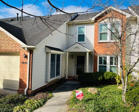 Upscale 3 Bedroom 2.5 Bath Townhouse – photo 1