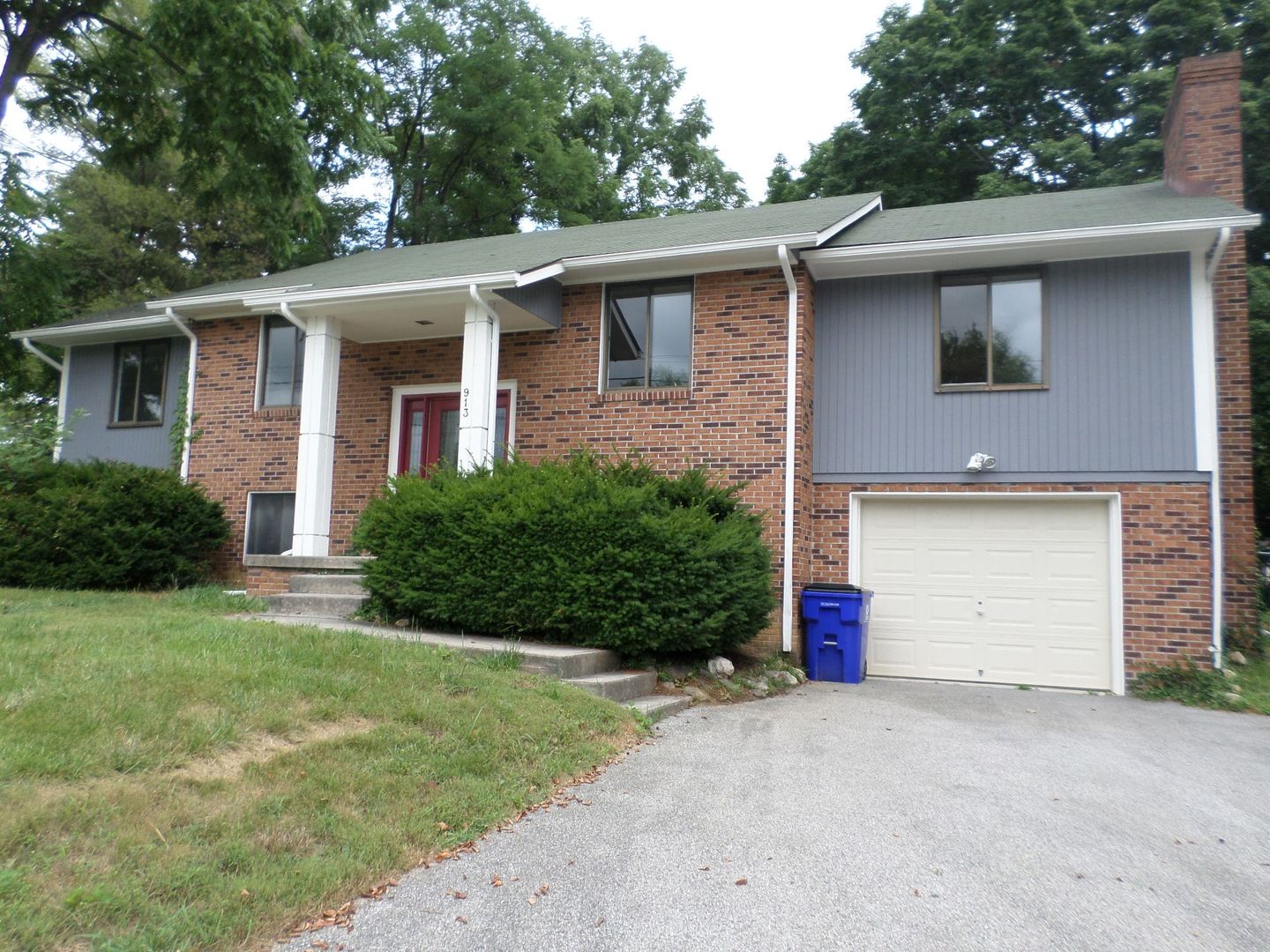 913 Toms Creek Rd., Blacksburg, VA 24060