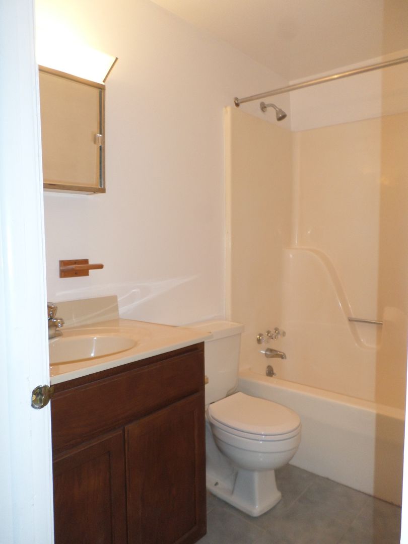 913 Toms Creek Rd., Blacksburg, VA 24060