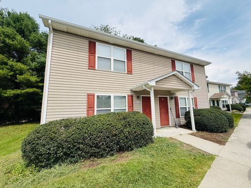 4 Bedroom 3 Bath Townhouse – photo 1