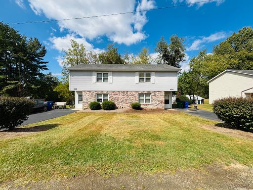 3 Bedroom, 1.5 Bath Duplex – photo 1