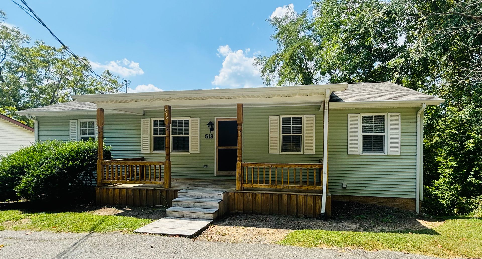 Blacksburg Townhome: 300-602 Ellett Rd.