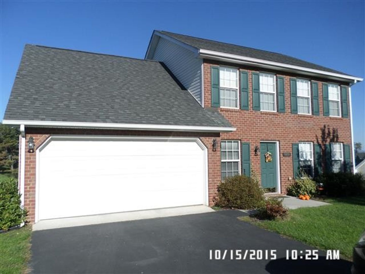 Christiansburg House: 220 Windsor Drive