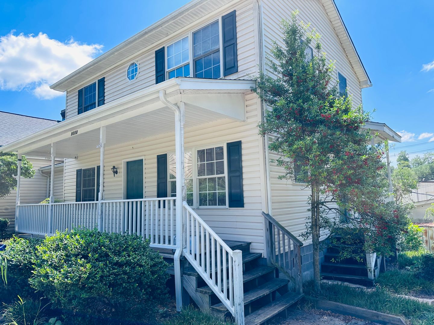 Blacksburg House: 905-2 Progress St.