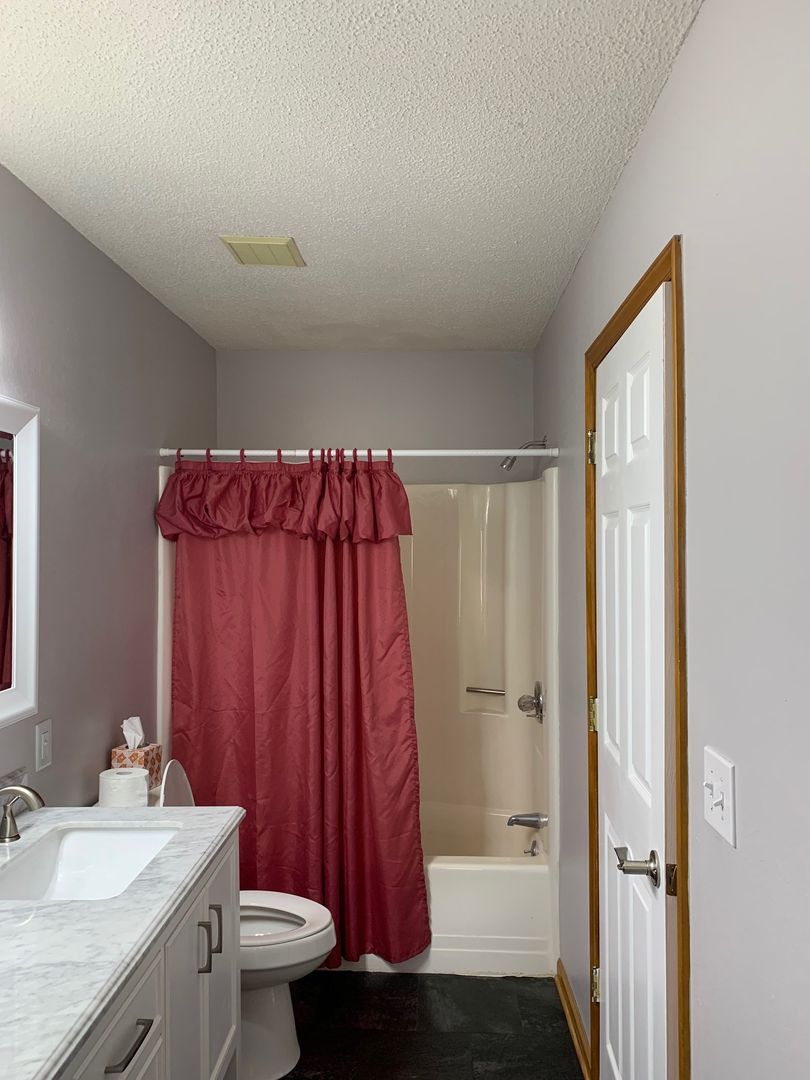 2 Bedroom 1.5 Bath Townhouse 