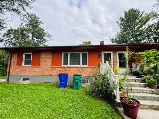 2 Bedroom 1 Bath Apartment – photo 1