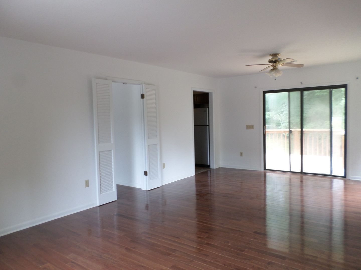 913 Toms Creek Rd., Blacksburg, VA 24060