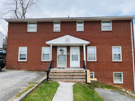1 Bedroom, 1 Bath Apartment