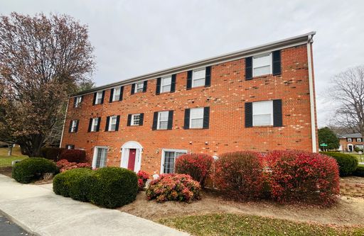 2 Bedroom 1 Bathroom Condo – photo 1