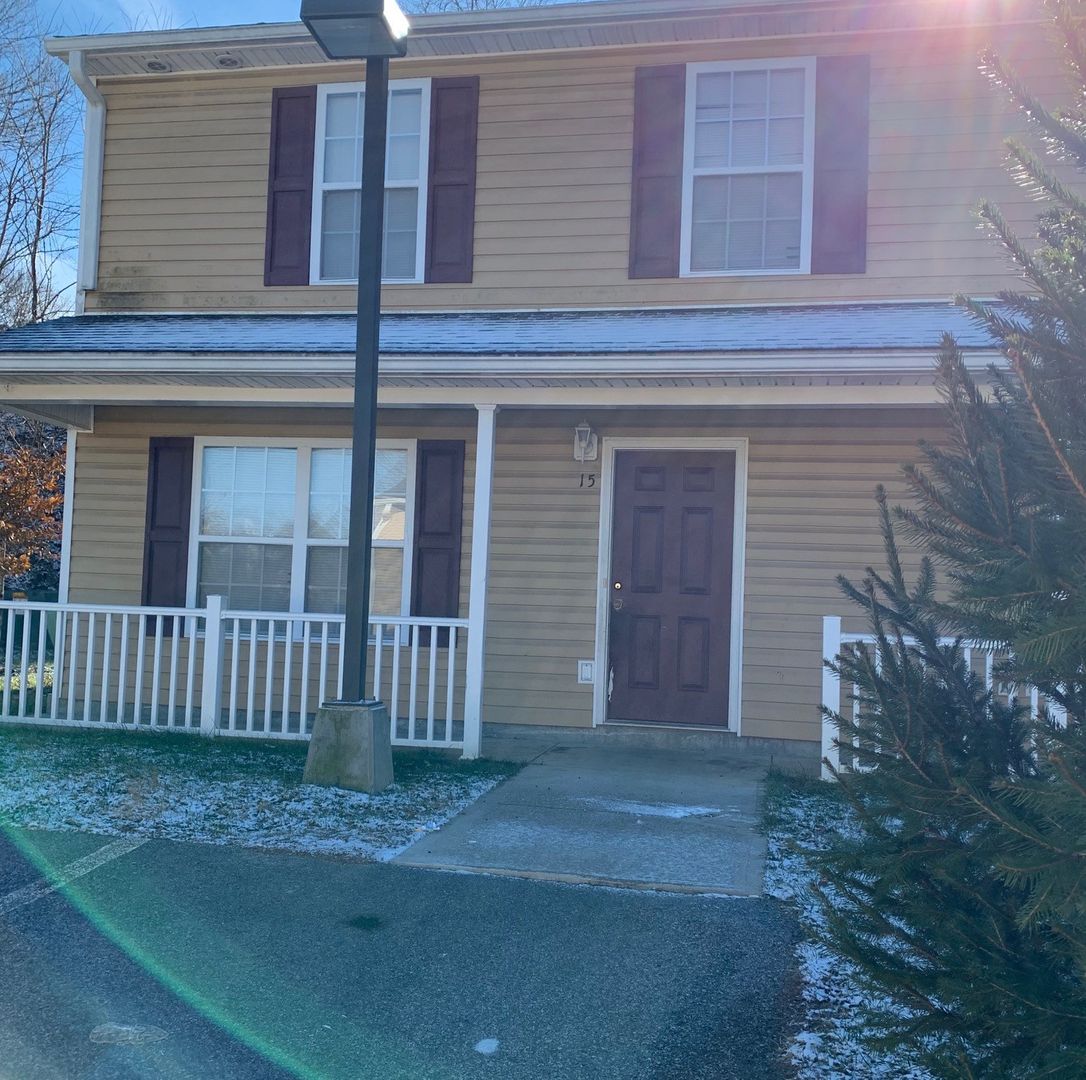 Christiansburg House: 15 Station Lane