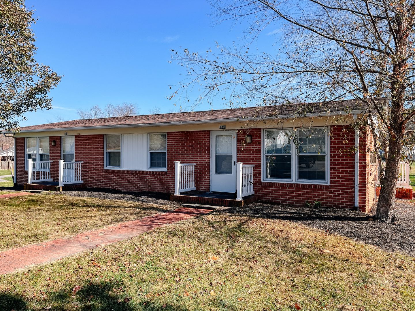 Blacksburg House: 1661 Mt. Tabor Rd.