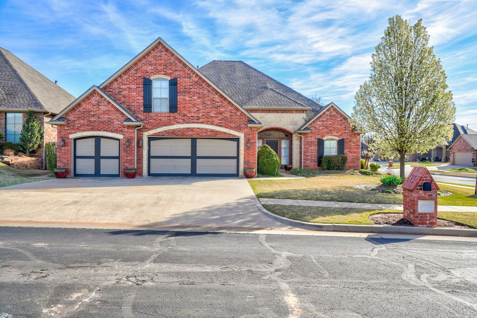 Edmond House: 4601 NW 162nd Court