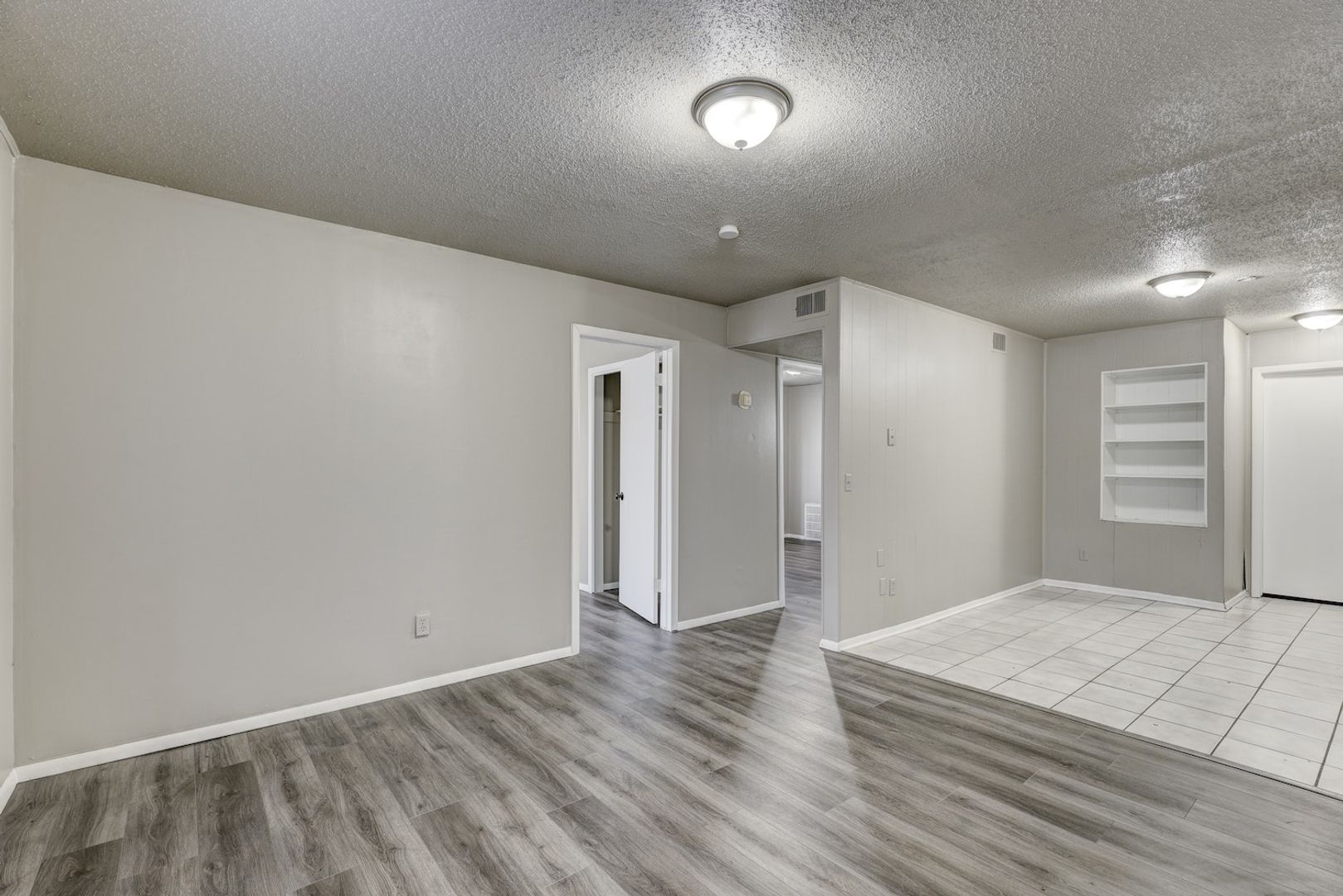El Reno Apartment: 1518/1520 W London Ave